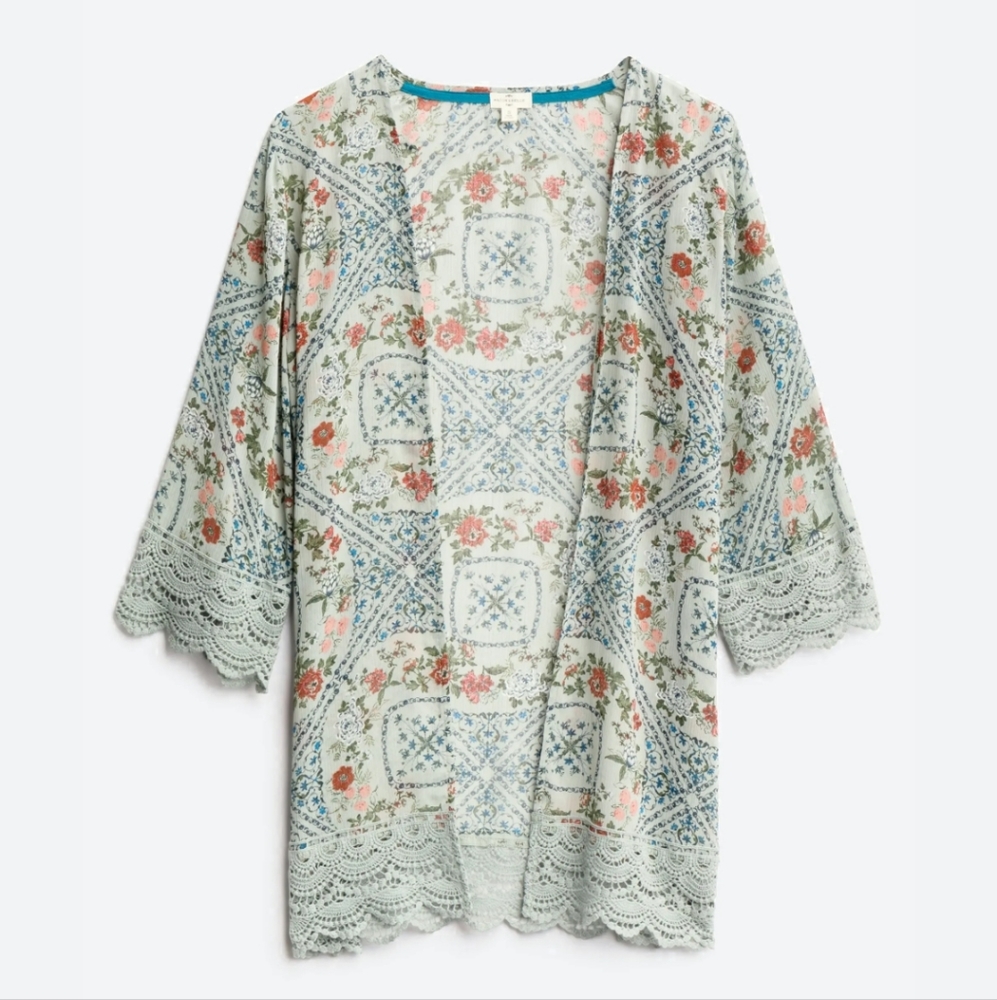 Mason & Belle crochet detail kimono